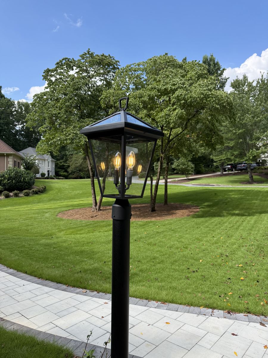 Outdoor lamp post lighting installation